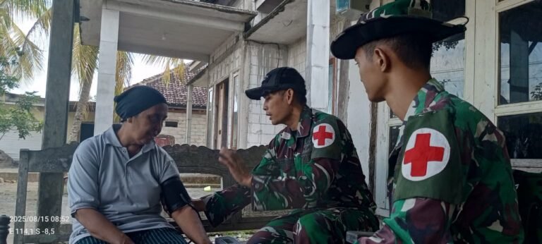 TNI ‘Serbu’ Warga Sekitar Dusun Silirsari