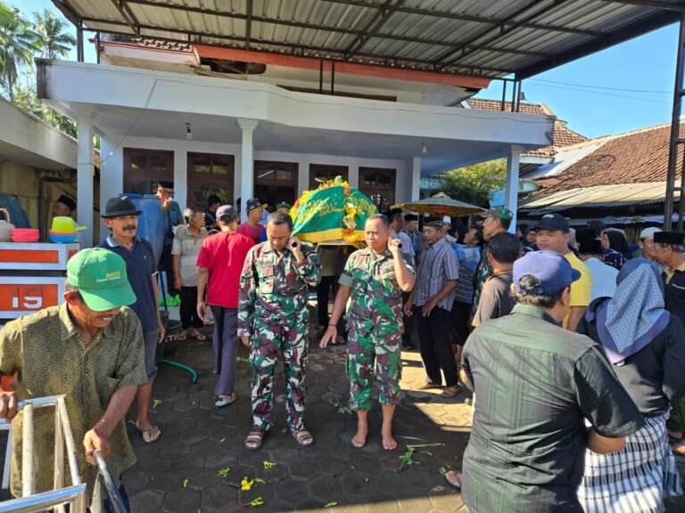 Takziah Bersama Warga, Satgas TMMD Pererat Kedekatan Emosional dengan Masyarakat