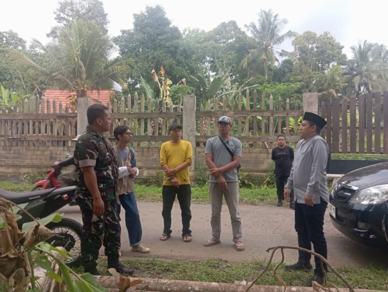 TNI AD Dampingi Survei Lokasi Pembangunan Koperasi Desa di Segobang Licin