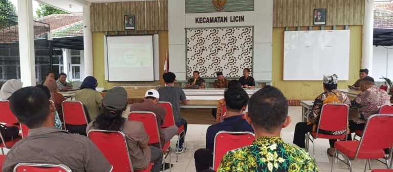 FORKOPIMCAM LICIN GELAR SOSIALISASI PERSIAPAN PEMBANGUNAN KOPERASI DESA MERAH PUTIH (KDMP)