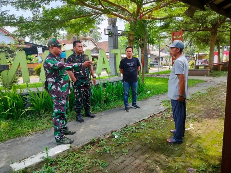 Sinergi TNI dan Warga: Lahan Eks Futsal Mangkrak di Licin Akan Disulap Jadi Pusat Koperasi KDKMP