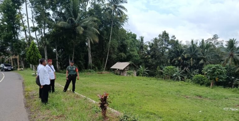 Babinsa Pakel Tinjau Lokasi KDKMP, Persiapan Pembangunan Infrastruktur Desa