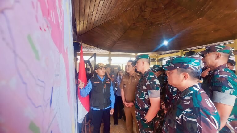 Pangdam V/Brawijaya Tinjau Langsung Posko Semeru, Tegaskan Percepatan Penanganan Bencana