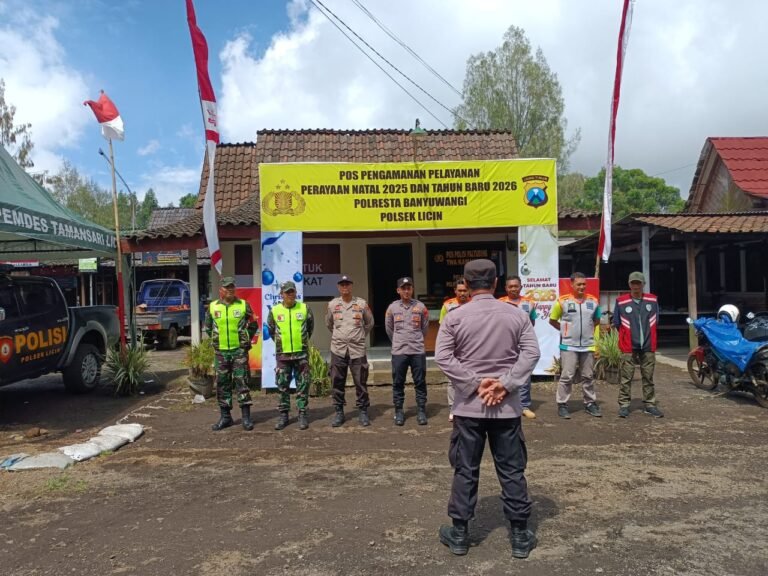 Babinsa Posramil 0825/22 Licin Laksanakan Pengamanan Nataru Tahun 2025 di Pos Pam Paltuding