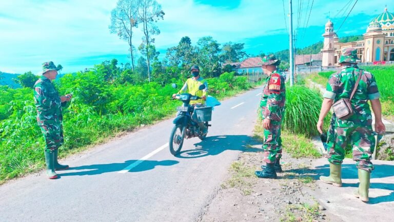 Operasi Penyekatan Semeru: Tim Satgas TNI Lumajang Prioritaskan Keselamatan Masyarakat