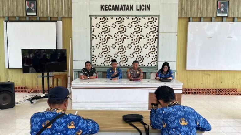 Posramil 0825/22 Licin Hadiri Kegiatan LOKMIN Lintas Sektor Kecamatan Licin