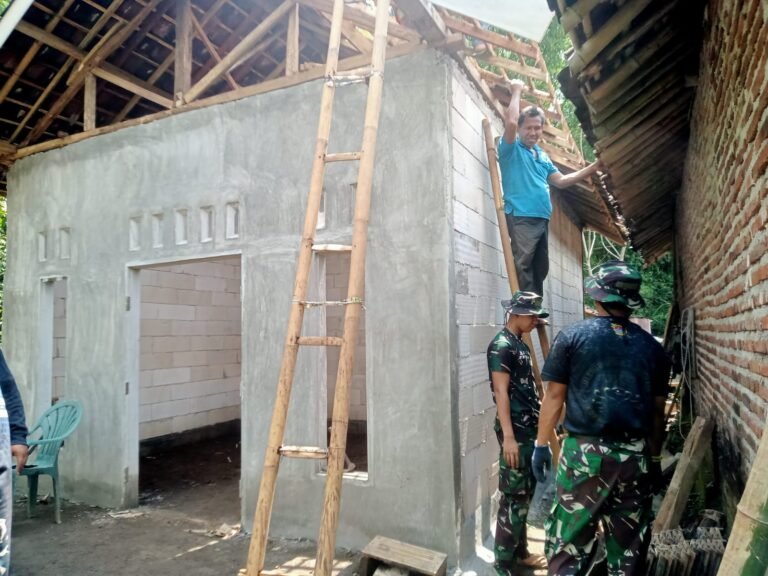 Progres RTLH TMMD ke-128 di Probolinggo Capai 70 Persen, Rumah Bu Rikso Segera Rampung